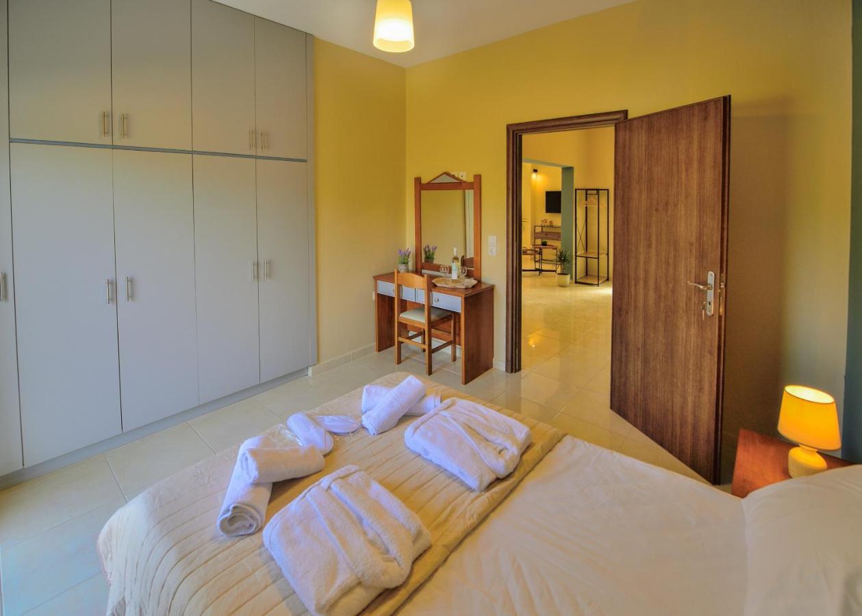 Naiades Summer House I Platanos  Екстер'єр фото